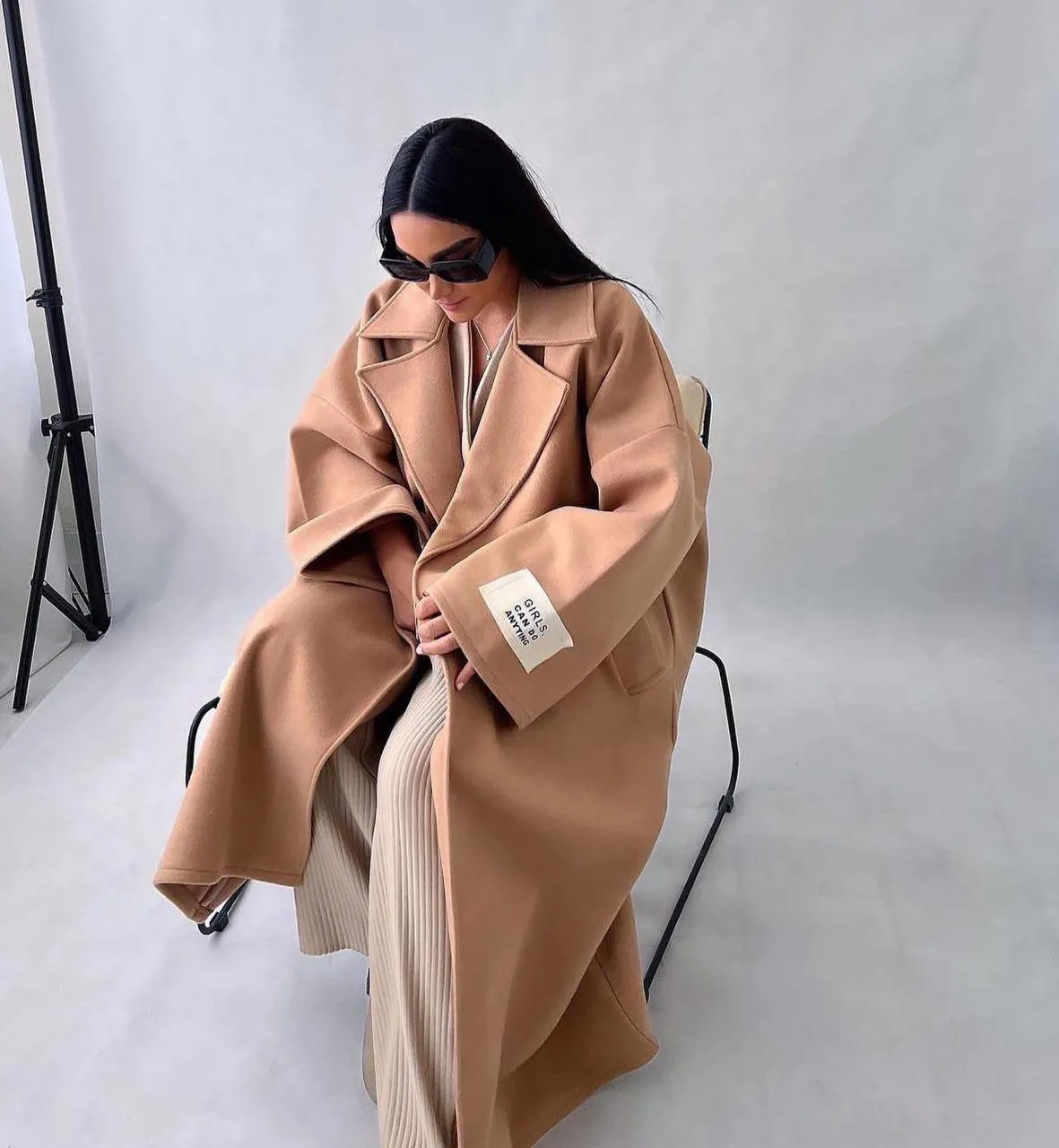 كوت جوخ بعلامة مميزة _بيج كافيه