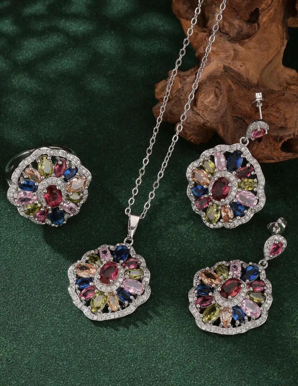 طقم مجوهرات زهرة فاخرة فرنسي مقابل للصدامطلب بالبلاتين الفاخر مرصع بالزركون المكعب 