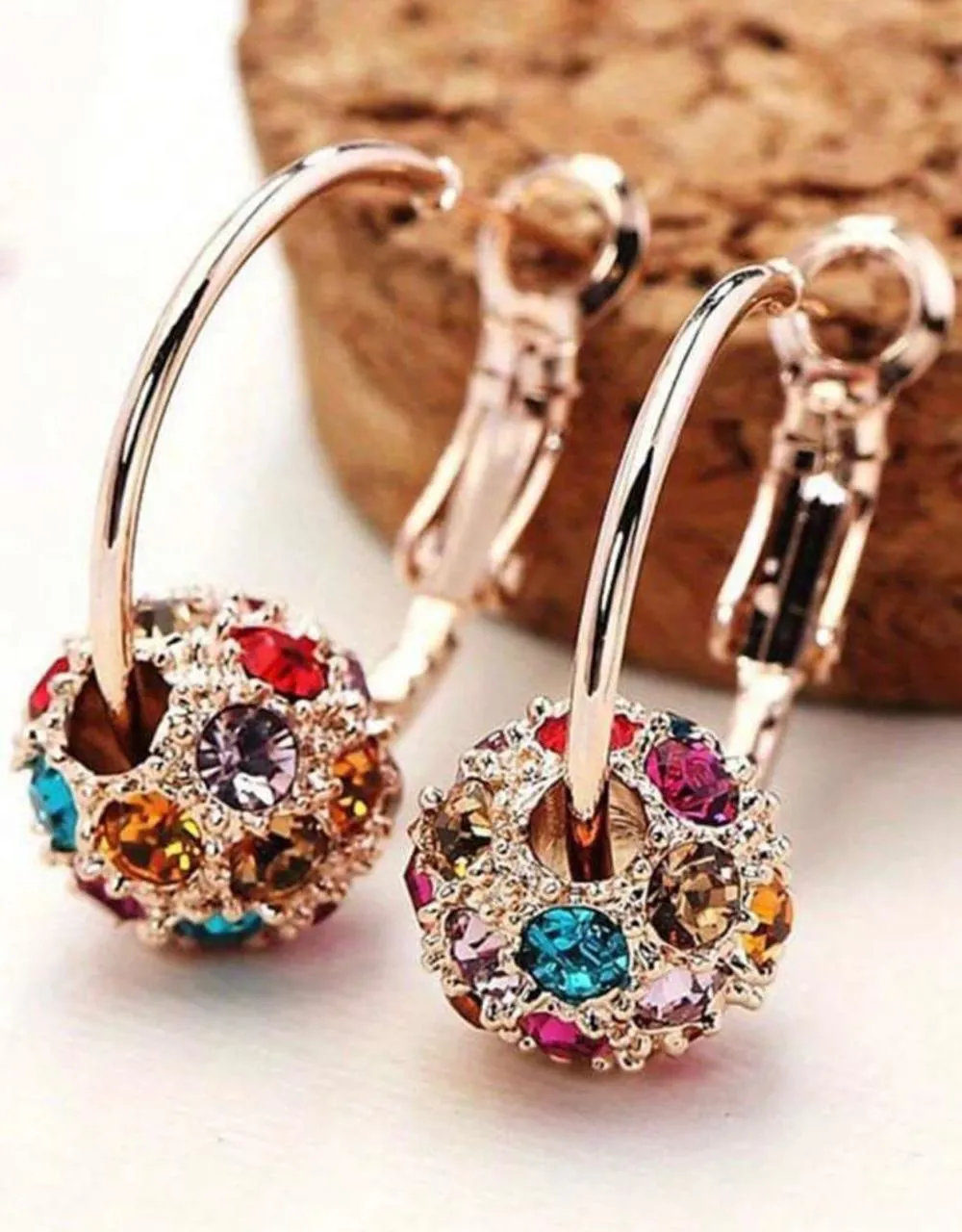 اقراص دائرية بوجهين ساطعه بتصميم مربعات مرصعه بالزركون الكريستالي اكسسورات انيق للمناسبات المختلفة 