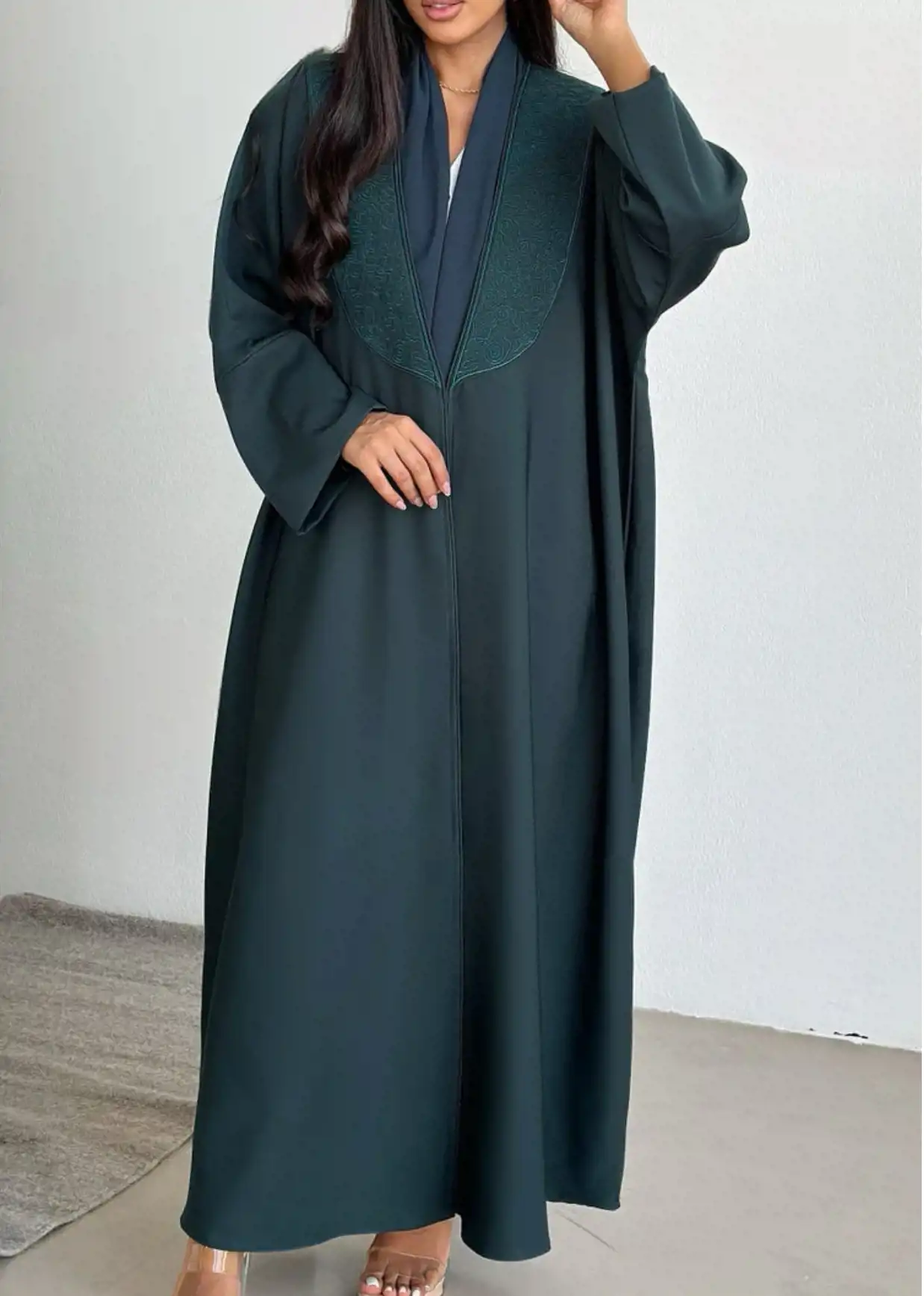 عبائة حريمي لون رائع 