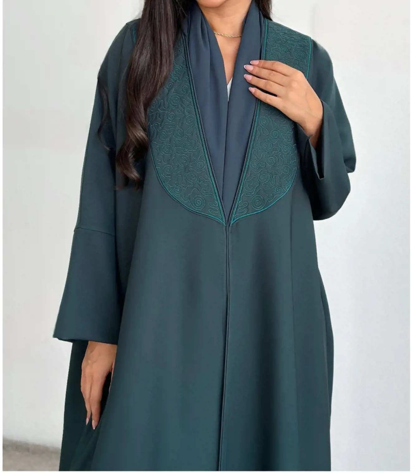 عبائة حريمي لون رائع 