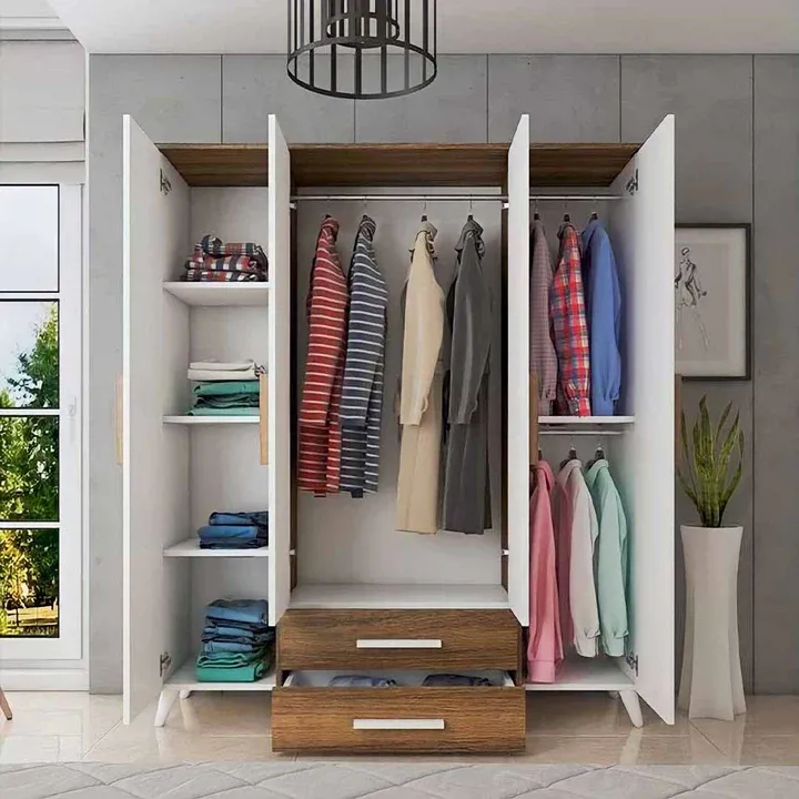 دولاب مودرن ابيض فى بيج 3 ضلفة-KND04