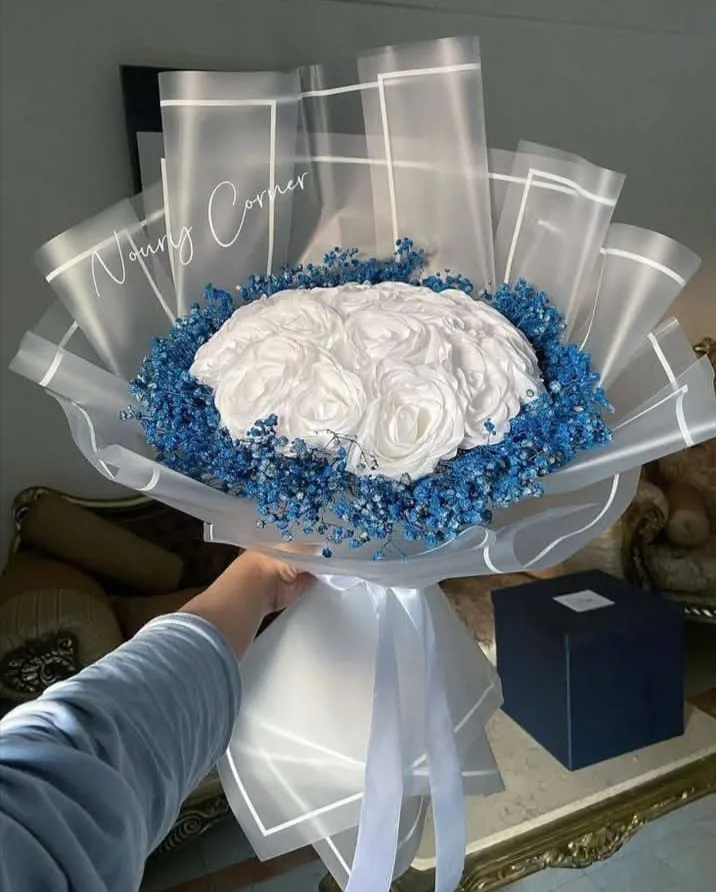 بوكيه "وايت إليجانس" (White Elegance).