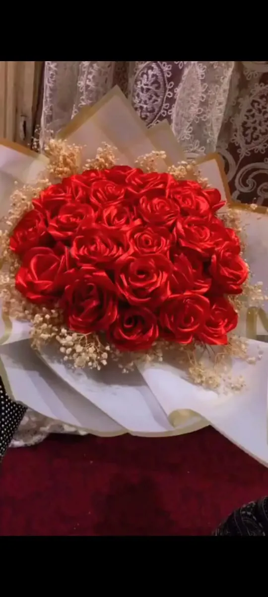 بوكيه ورد ستان يدوي (Handmade Satin Bouquet)