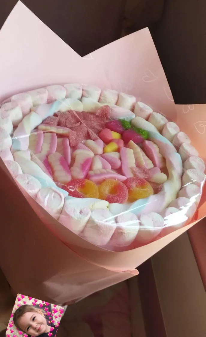باقة مارشميلو وحلوى وردية /Pink Marshmallow & Candy Bouquet