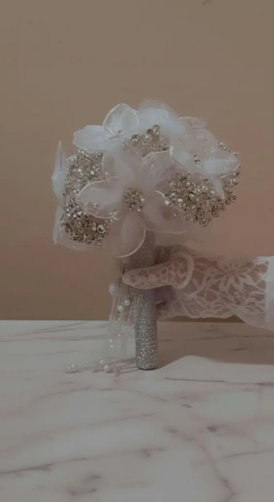 باقة الزهور المَلَكية المتألقة/Royal Bouquet