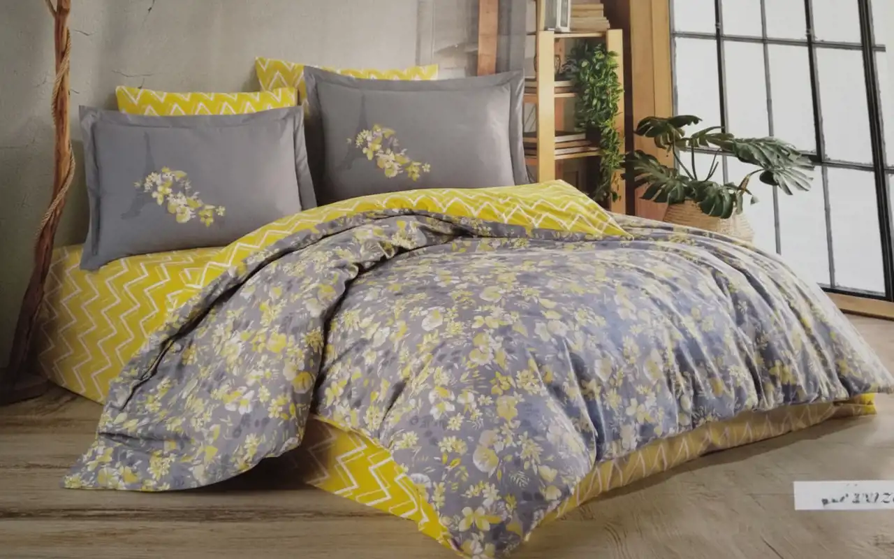 طقم سرير كبير تركى مشجر 4 قطع ملاية مقاس 260×240 سم 2 خحدادية مقاس 70×50 سم كيس مخدة مقاس 175×45 سم 