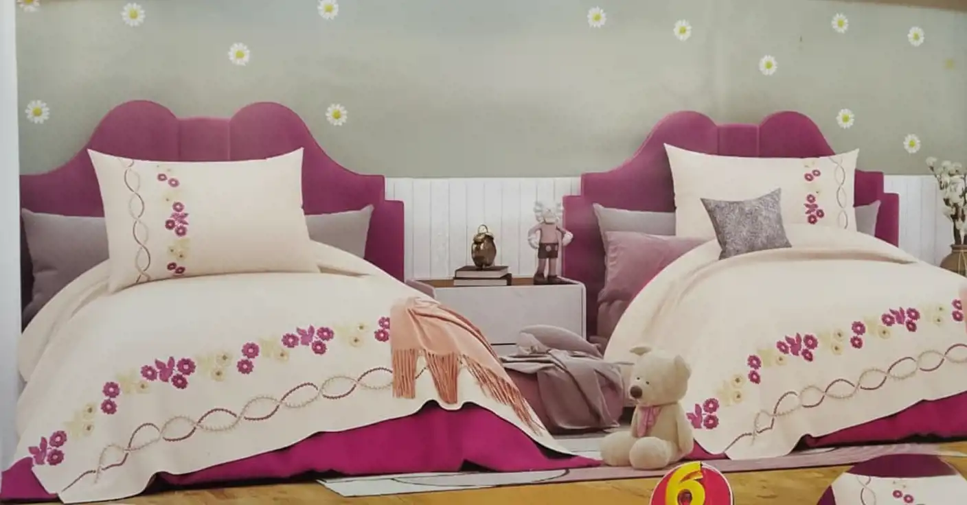 طقم ملاية سرير شبابى 6 قطع 2 ملاية مقاس 240×200 سم بالاضافة الى 2 كيس مخدة و2 خدادية_بصلى