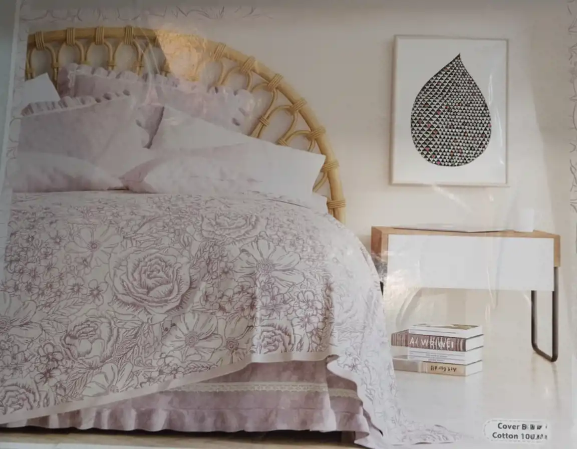 طقم كوفرتة 5 قطع سرير كبير كوفرتة مقاس 240×225 سم ملاية مقاس 260×240 سم عدد 2 خدادية بالاضافة الى كيس مخدة