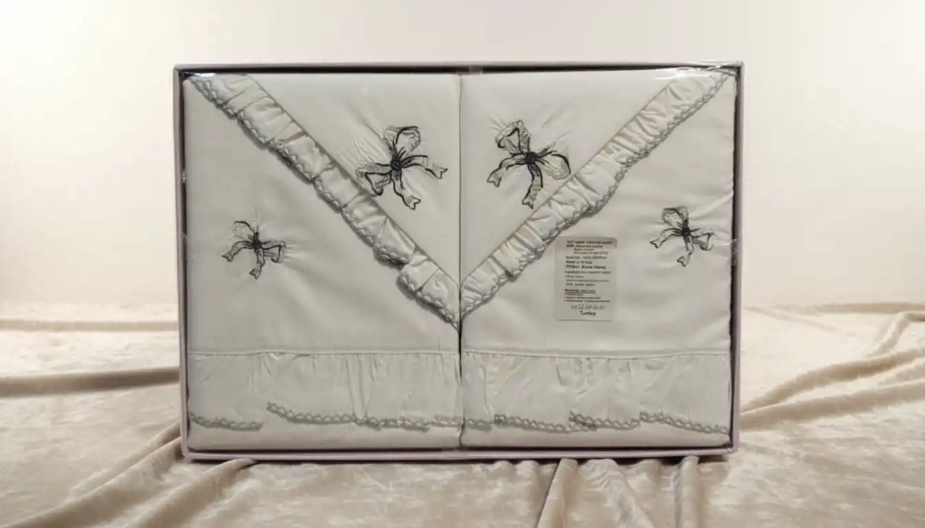 طقم سرير اطفال تركى 6 قطع عدد 2 ملاية مقاس 240×220 سم عدد 2 خدادية عدد 2 كيس مخدة _ Copy