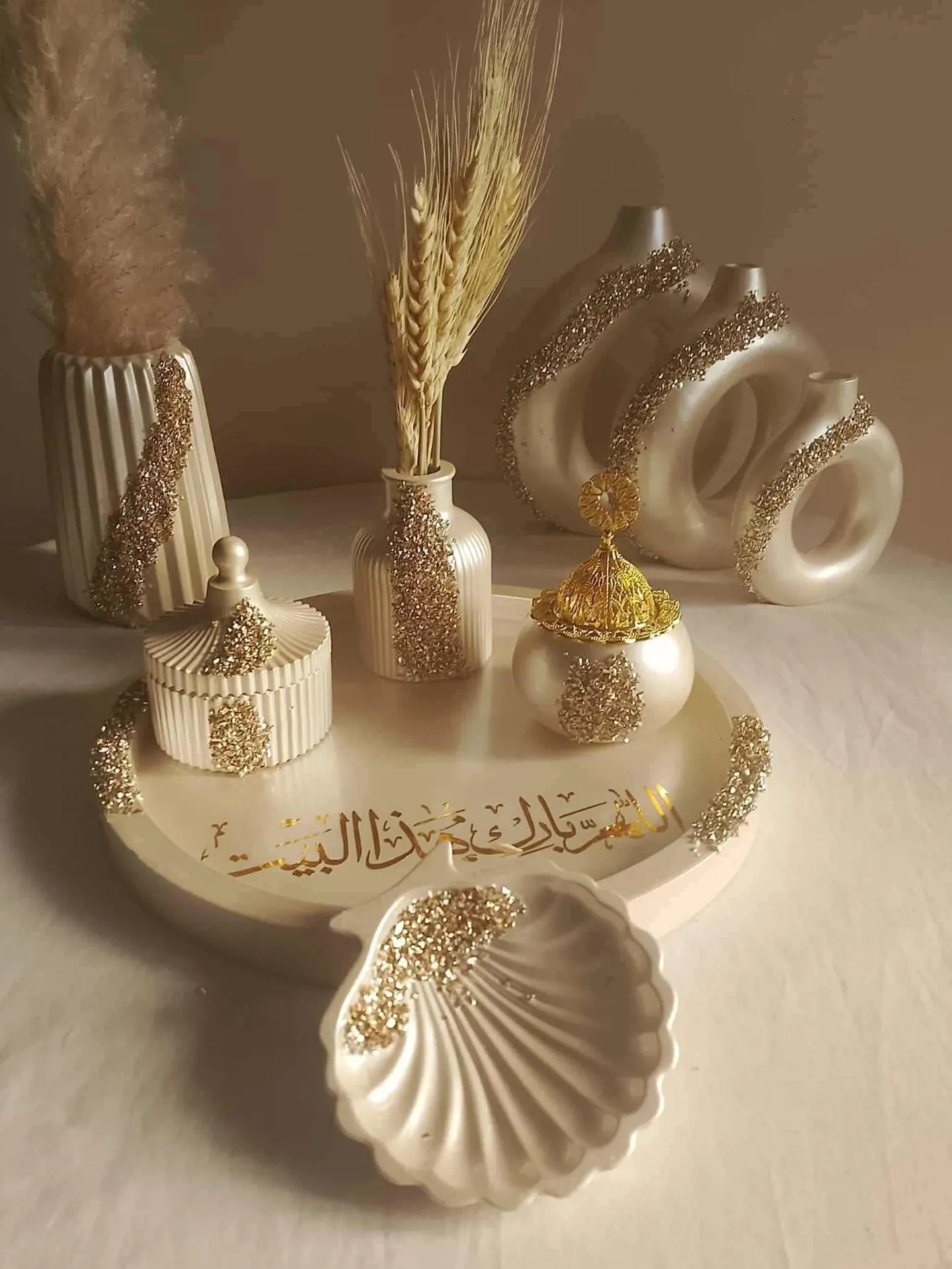 طقم كونكريت مكون من ١٠ قطع 