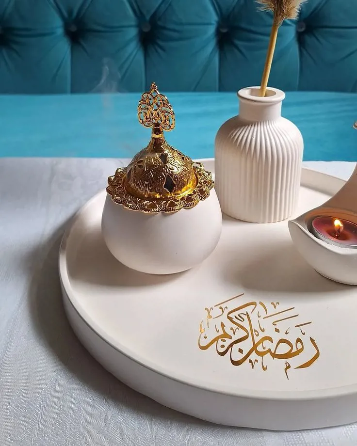 هدية كونكريت رمضان كريم مع مبخره اسلامي وشمعه علي شكل هلال