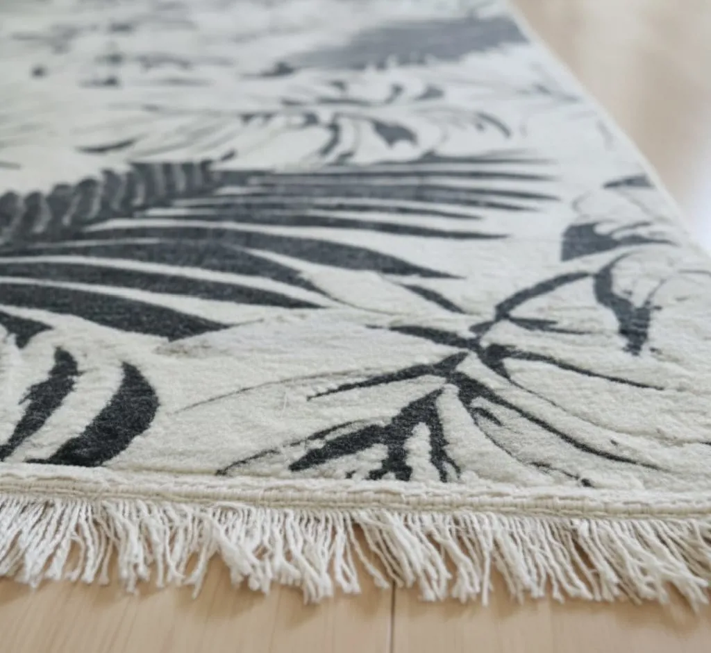 حافظة سجاد جاكار فرو حفر كبيره مقاس 180×280 سم مع ظهر مانع للانزلاق رسم فروع شجر