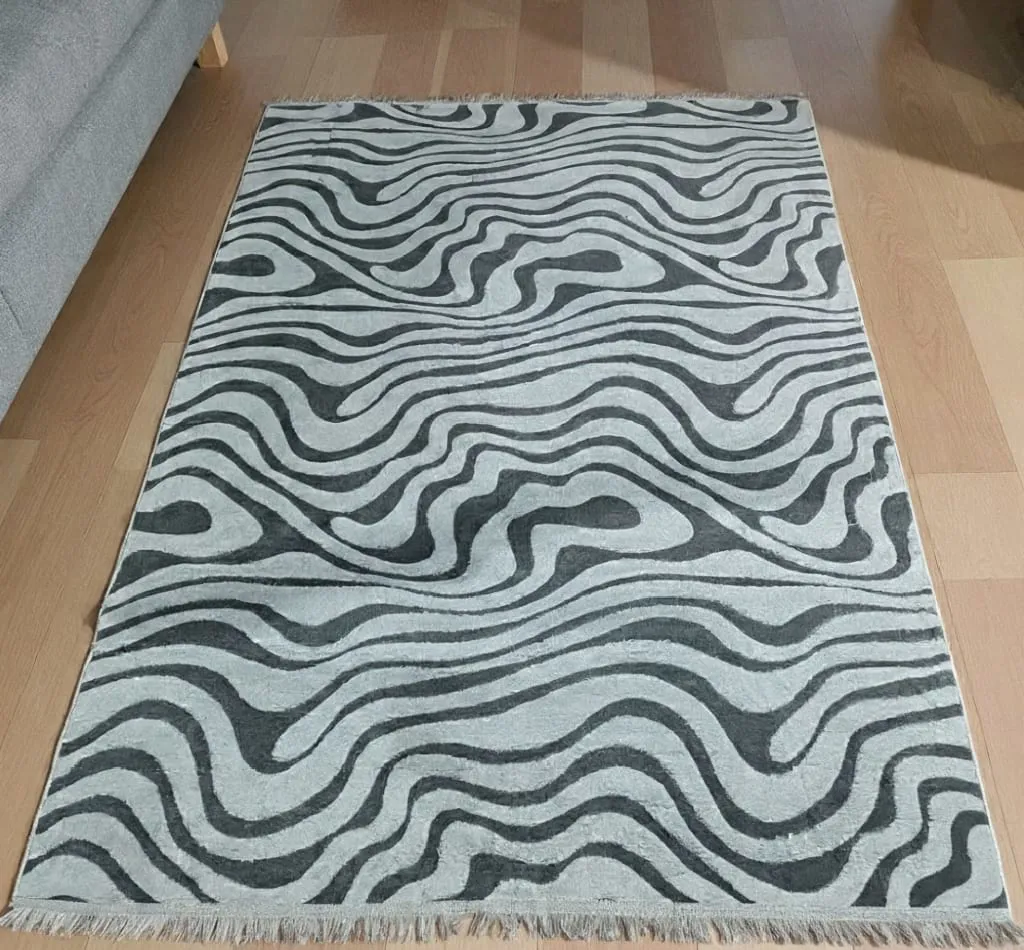 حافظة سجاد جاكار فرو حفر كبيره مقاس 180×280 سم مع ظهر مانع للانزلاق رسم تموجات